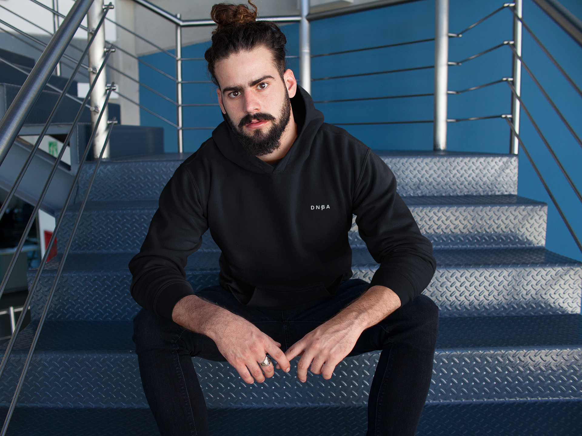 B1C1V30 – Signature Hoodie / Black